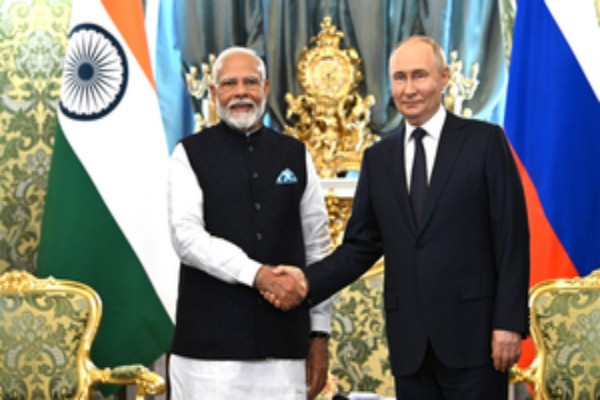 Putin Lauds PM Modi Make in India